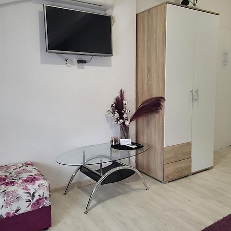 Purple Rooms Mostar Esterno foto